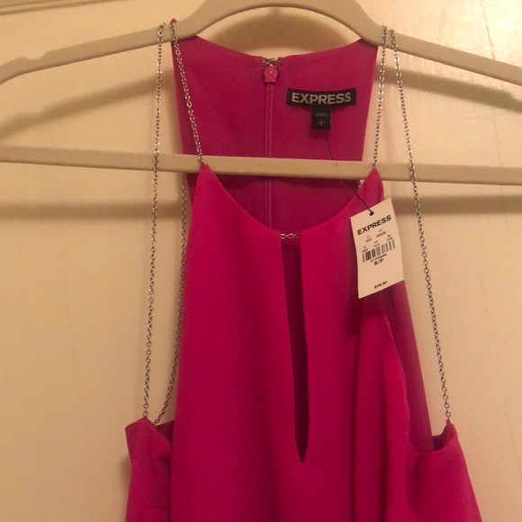NWT EXPRESS Pink Top with Silver Chain Straps - Picture 4 of 4